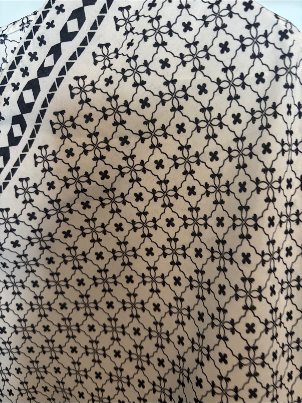 Max Studio Cream and Black Geometric V-Neck Tunic - Picture 7 of 8